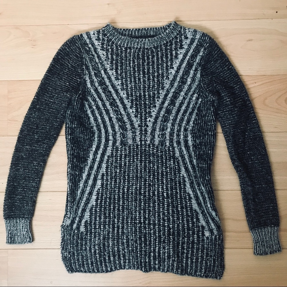 ☀️SALE☀️Mossimo super soft grey sweater